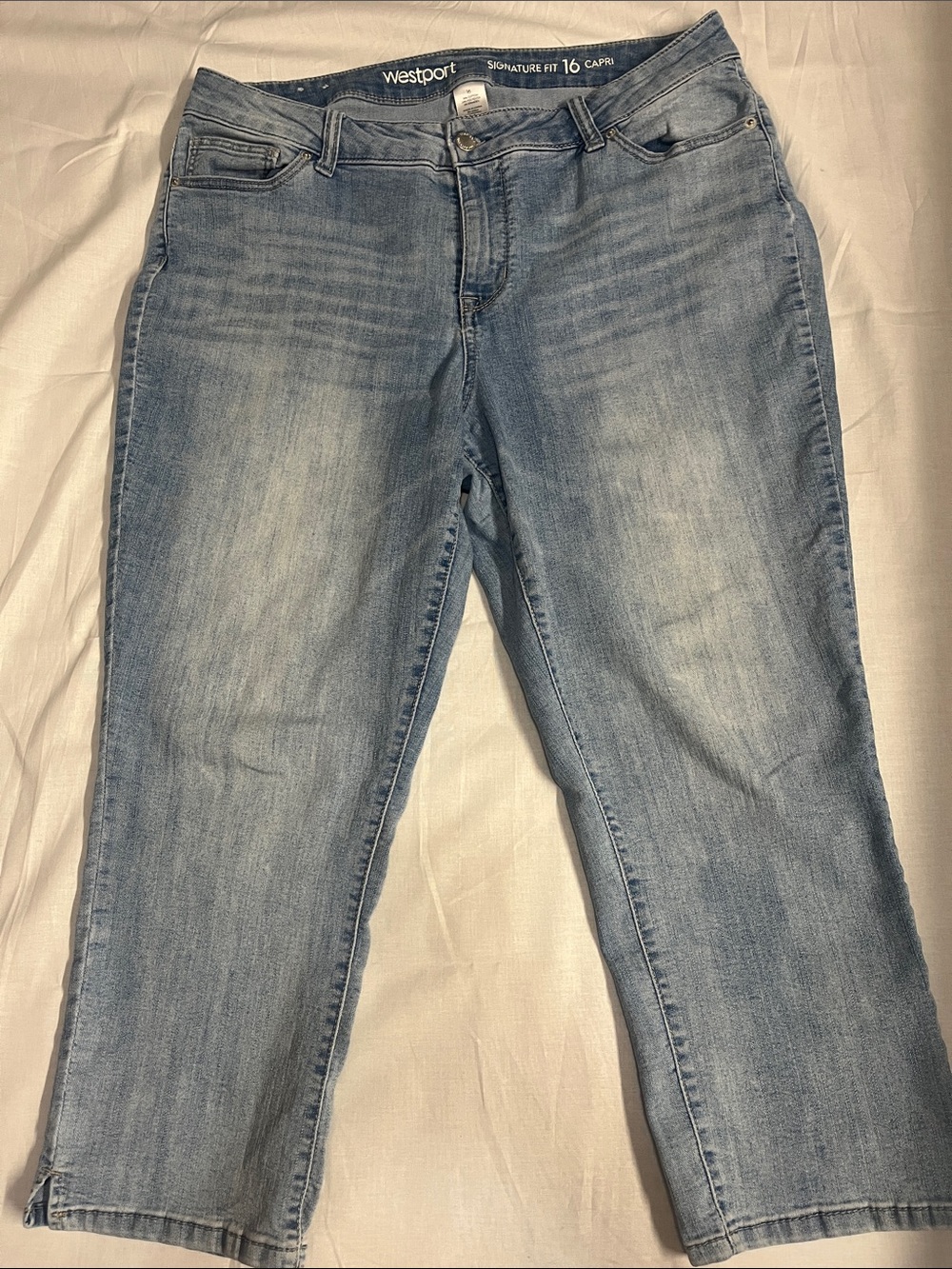 Westport Light Blue Stretch Denim Capris women size 16